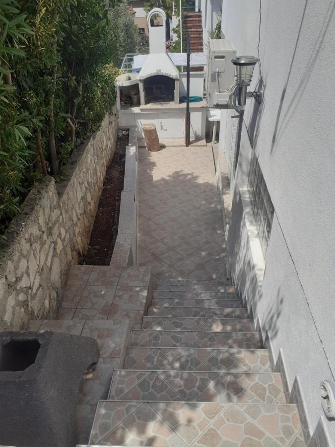 Apartments Nina Sutivan Exterior photo